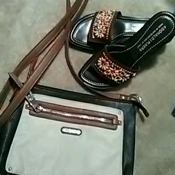 Meet your Posher, Elizabeth - Picture 1 of 1